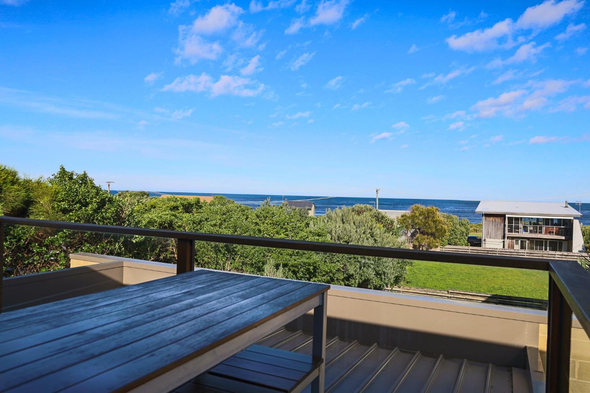 Tides Port Fairy Apartment Bagian luar foto