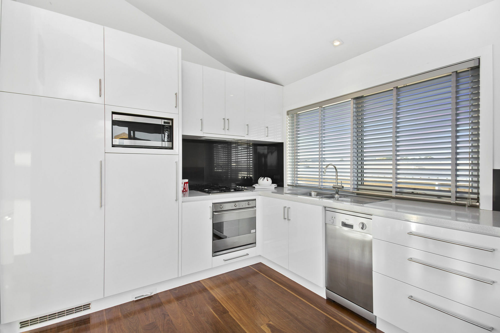 Tides Port Fairy Apartment Bagian luar foto